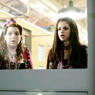 Wizards of Waverly Place: The Movie Picture 100