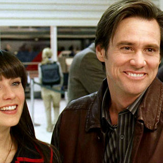 Zooey Deschanel stars as Renee Allison and Jim Carrey stars as Carl Allen in Warner Bros. Pictures' Yes Man (2008)