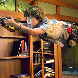 Jonah Bobo as Danny in ZATHURA (2005)