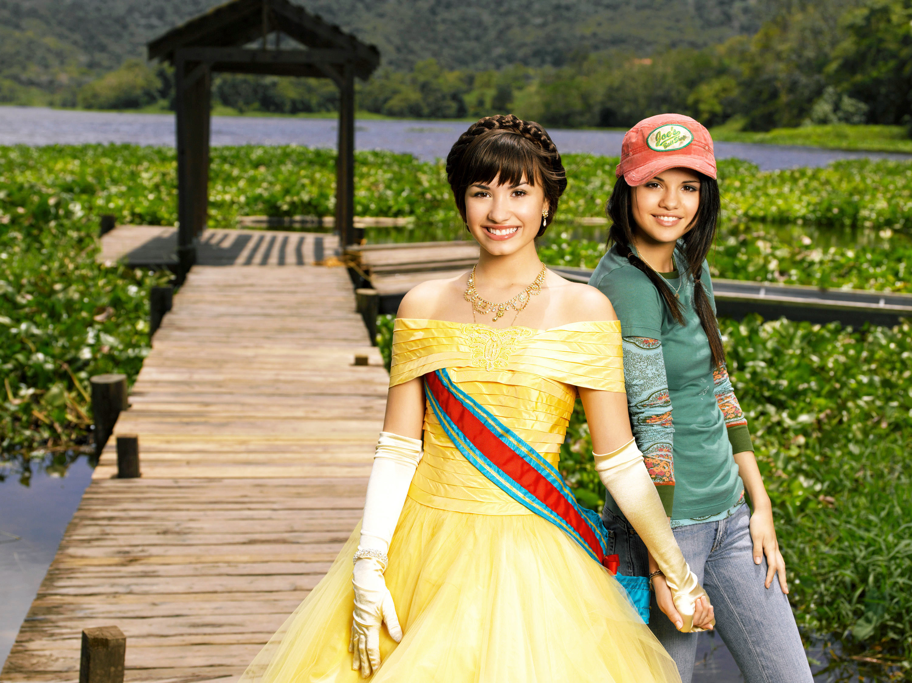 demi lovato and selena gomez disney movie princess protection program picture 6 demi lovato and selena gomez disney movie princess protection program picture 6