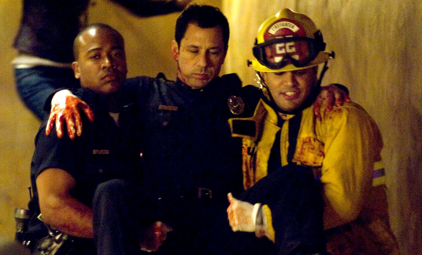 Columbus Short, Andrew Fiscella and Jay Hernandez in Screen Gems' Quarantine (2008)