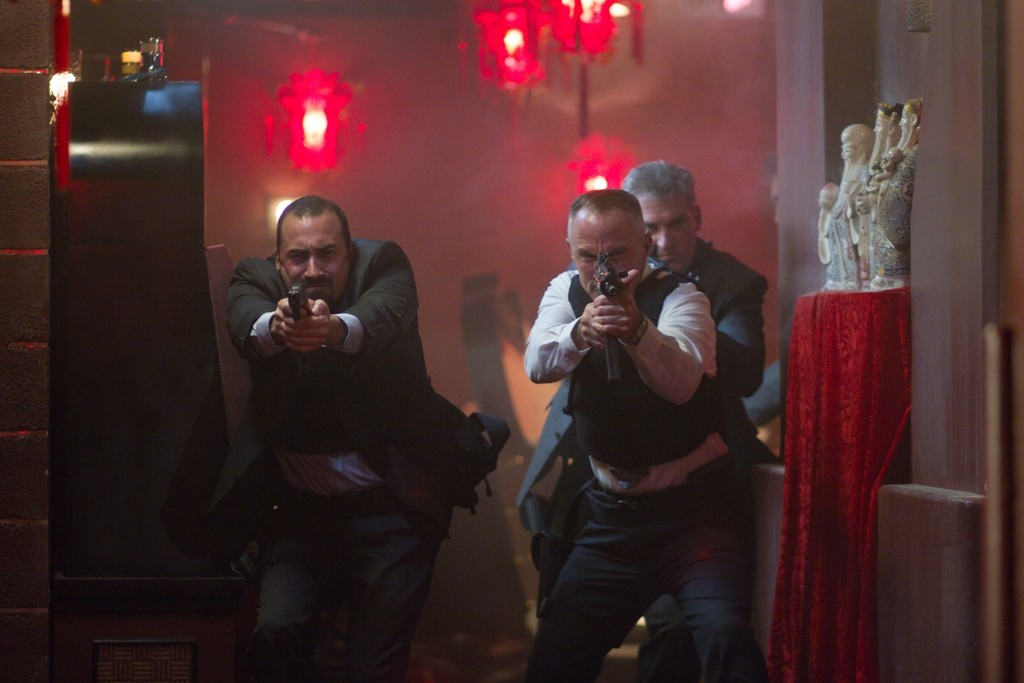 A scene from Lionsgate Films' Safe (2012)