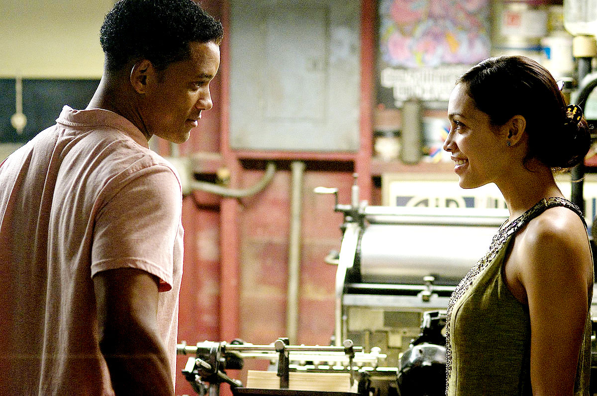 Will Smith stars as Ben Thomas and Rosario Dawson stars as Emily Posa in Columbia Pictures' Seven Pounds (2008). Photo credit by Merrick Morton.