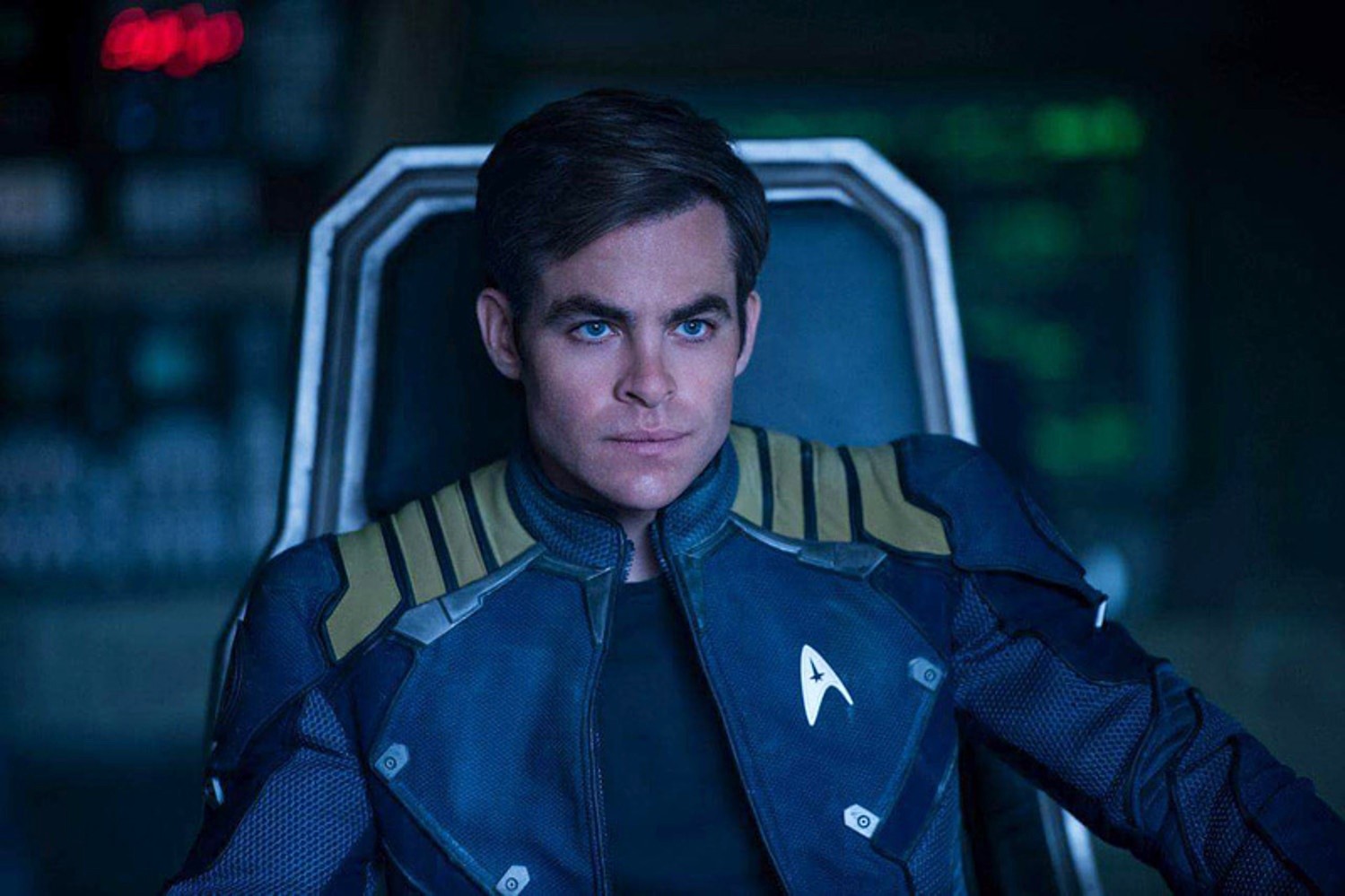 Chris Pine stars as Kirk in Paramount Pictures' Star Trek Beyond (2016)