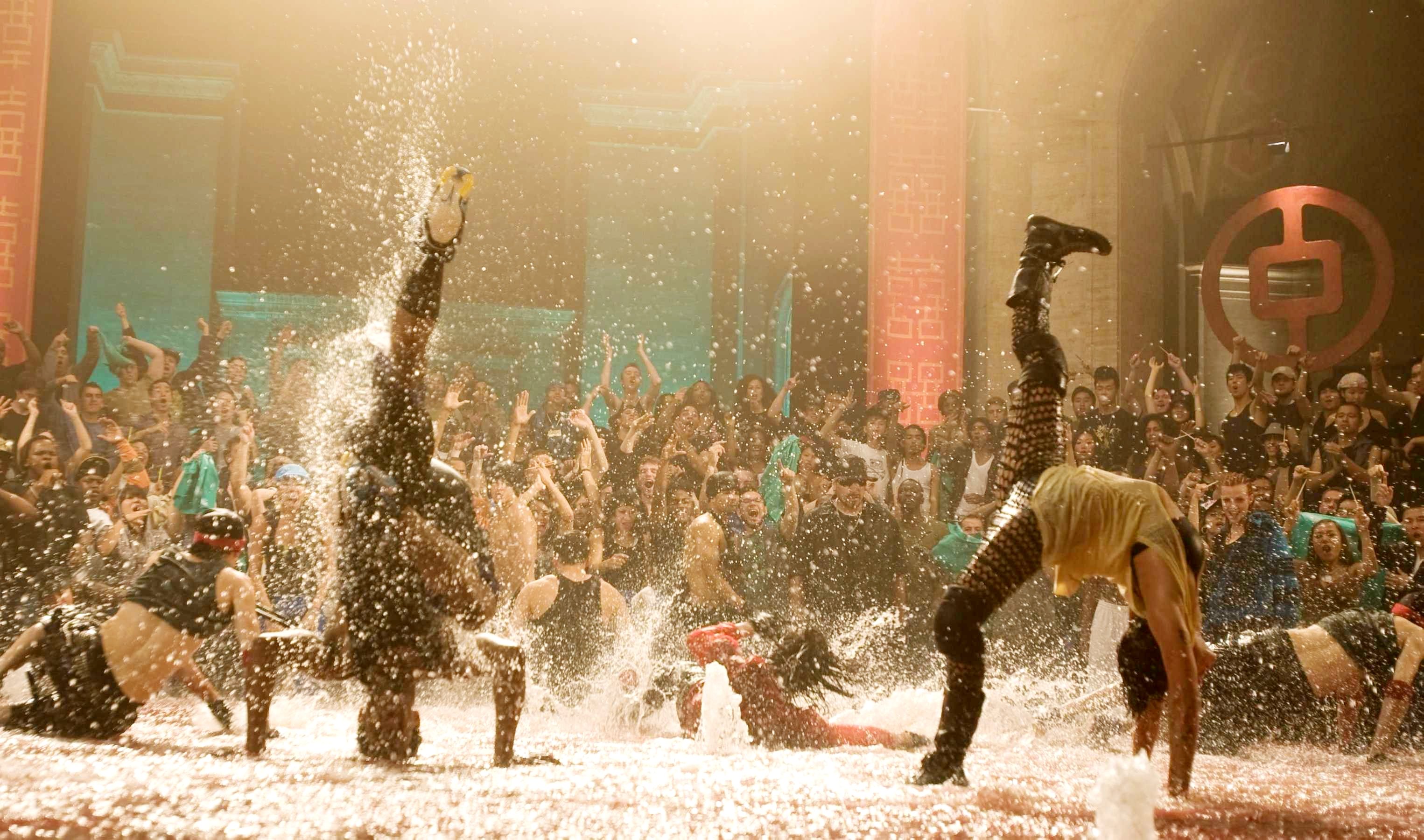 A scene from Touchstone Pictures' Step Up 3-D (2010)