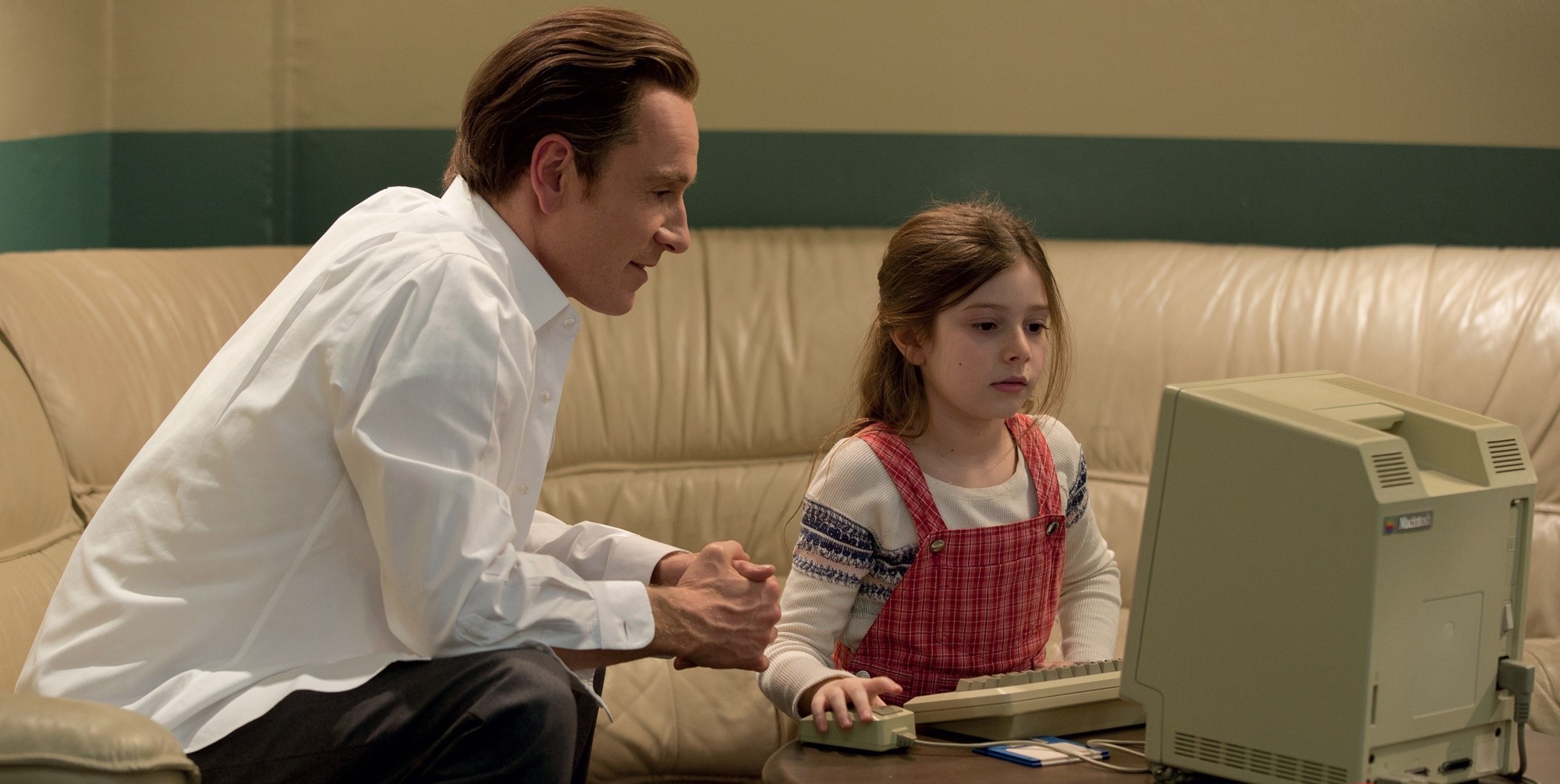 Michael Fassbender stars as Steve Jobs and Makenzie Moss stars as Lisa Jobs (5 Years Old) in Universal Pictures' Steve Jobs (2015)