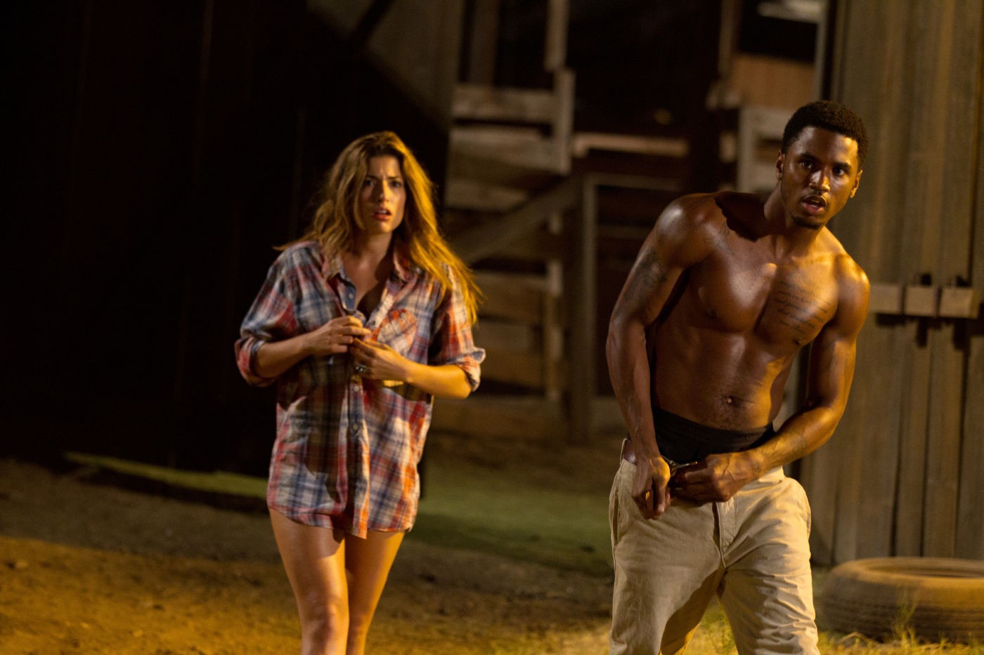 Tania Raymonde stars as Nikki and Trey Songz stars as Ryan in Lionsgate Films' Texas Chainsaw 3D (2013)