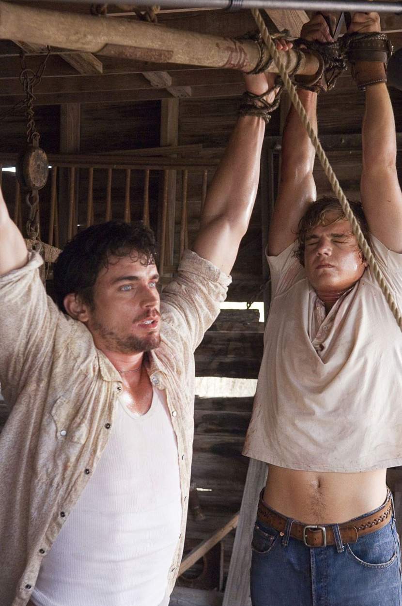 Matthew Bomer and Taylor Handley in New Line Cinema's The Texas Chainsaw Massacre: The Beginning (2006)