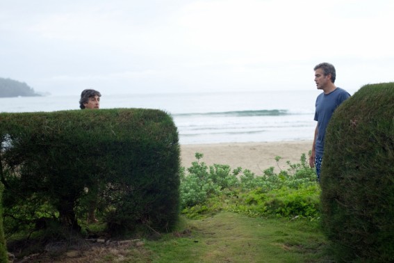 Nick Krause stars as Sid and George Clooney stars as Matt King in Fox Searchlight Pictures' The Descendants (2011)