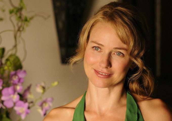Naomi Watts stars as Maria in Summit Entertainment's The Impossible (2012)