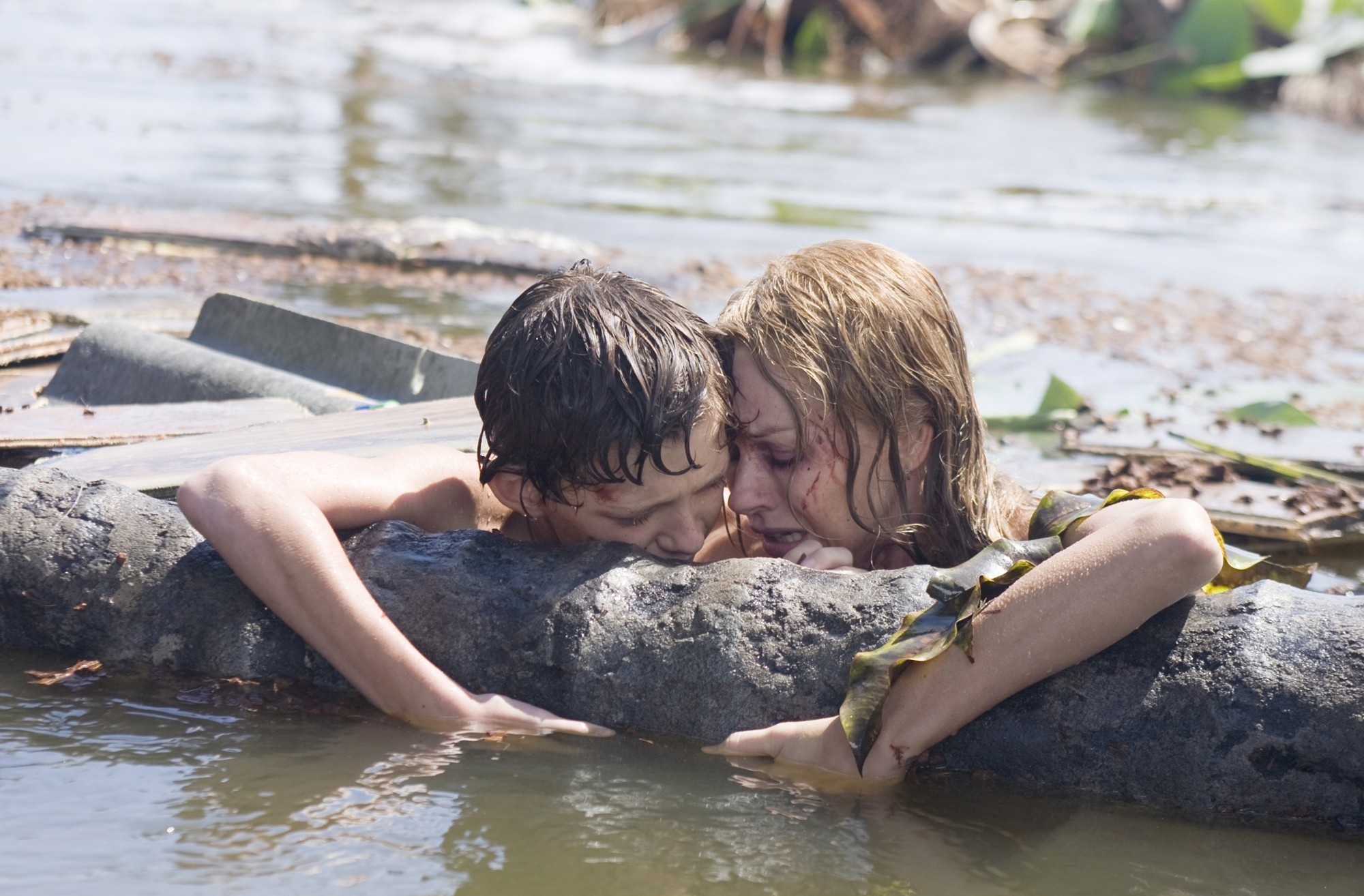 Tom Holland stars as Lucas and Naomi Watts stars as Maria in Summit Entertainment's The Impossible (2012)
