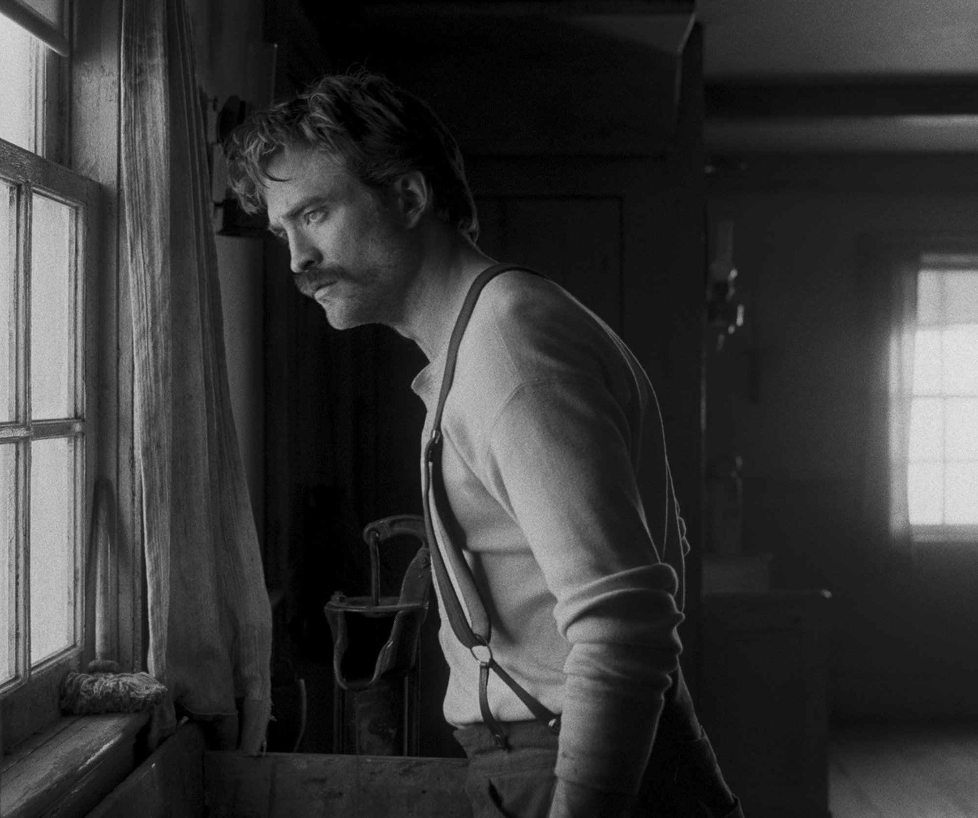Robert Pattinson stars as Ephraim Winslow in A24's The Lighthouse (2019)