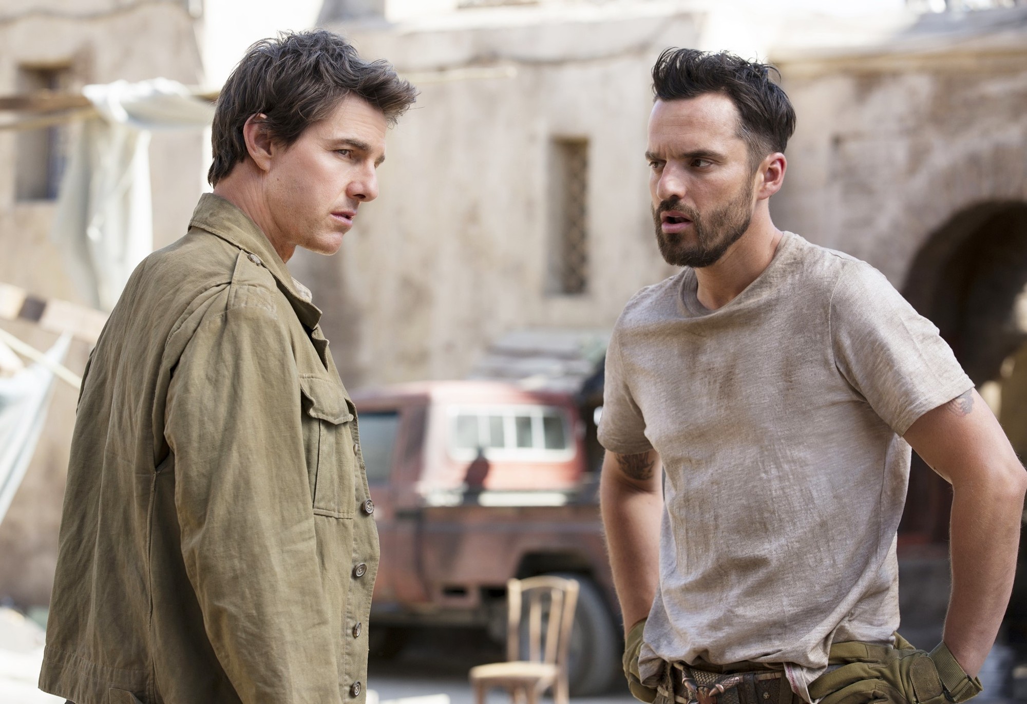 Tom Cruise stars as Nick Morton and Jake Johnson stars as Sgt. Vail in Universal Pictures' The Mummy (2017)