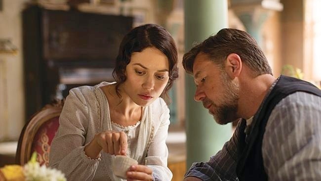 Olga Kurylenko stars as Ayshe and Russell Crowe stars as Connor in Warner Bros. Pictures' The Water Diviner (2015)
