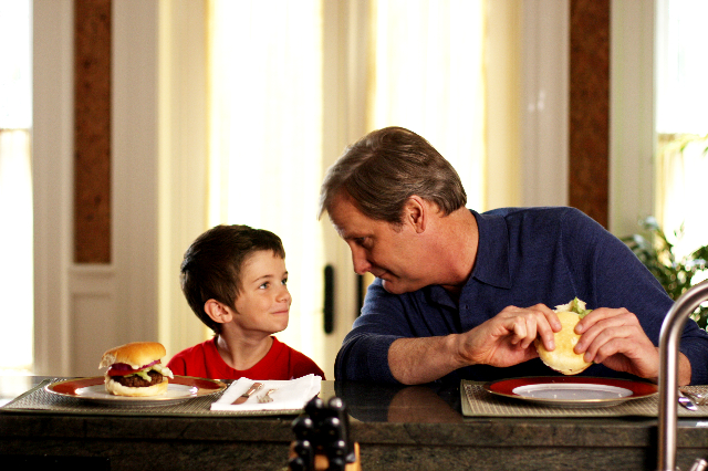 Max Antisell stars as Alex and Jeff Daniels stars as Arlen Faber in Magnolia Pictures' The Answer Man (2009)