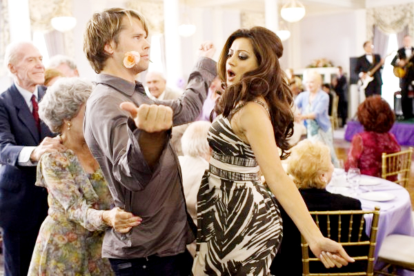 Eric Christian Olsen stars as Clive and Noureen DeWulf stars as Daphne in CBS Films' The Back-Up Plan (2010)