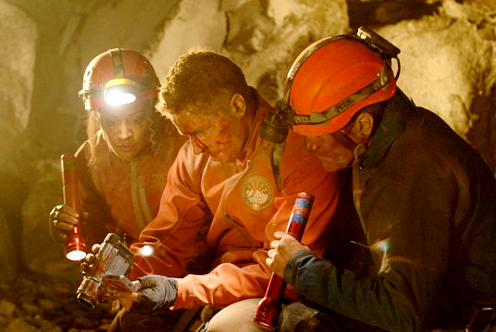 A scene from Celador Films' The Descent: Part 2 (2009)