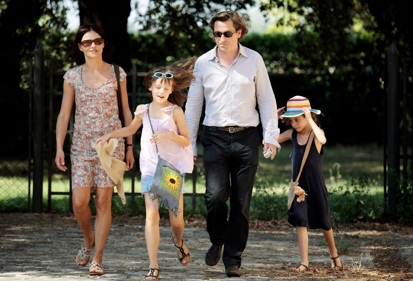 Chiara Caselli, Alice Gautier, Louis-Do de Lencquesaing and Manelle Driss in IFC Films' The Father of My Children (2010)