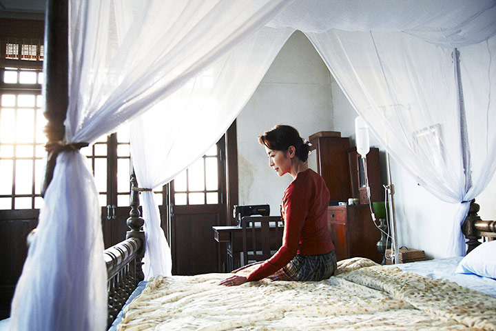 Michelle Yeoh stars as Aung San Suu Kyi in Cohen Media Group's The Lady (2012)