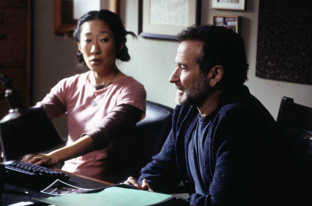 Sandra Oh as Anna and Robin Williams as Gabriel Noone in Miramax Films' The Night Listener (2006)