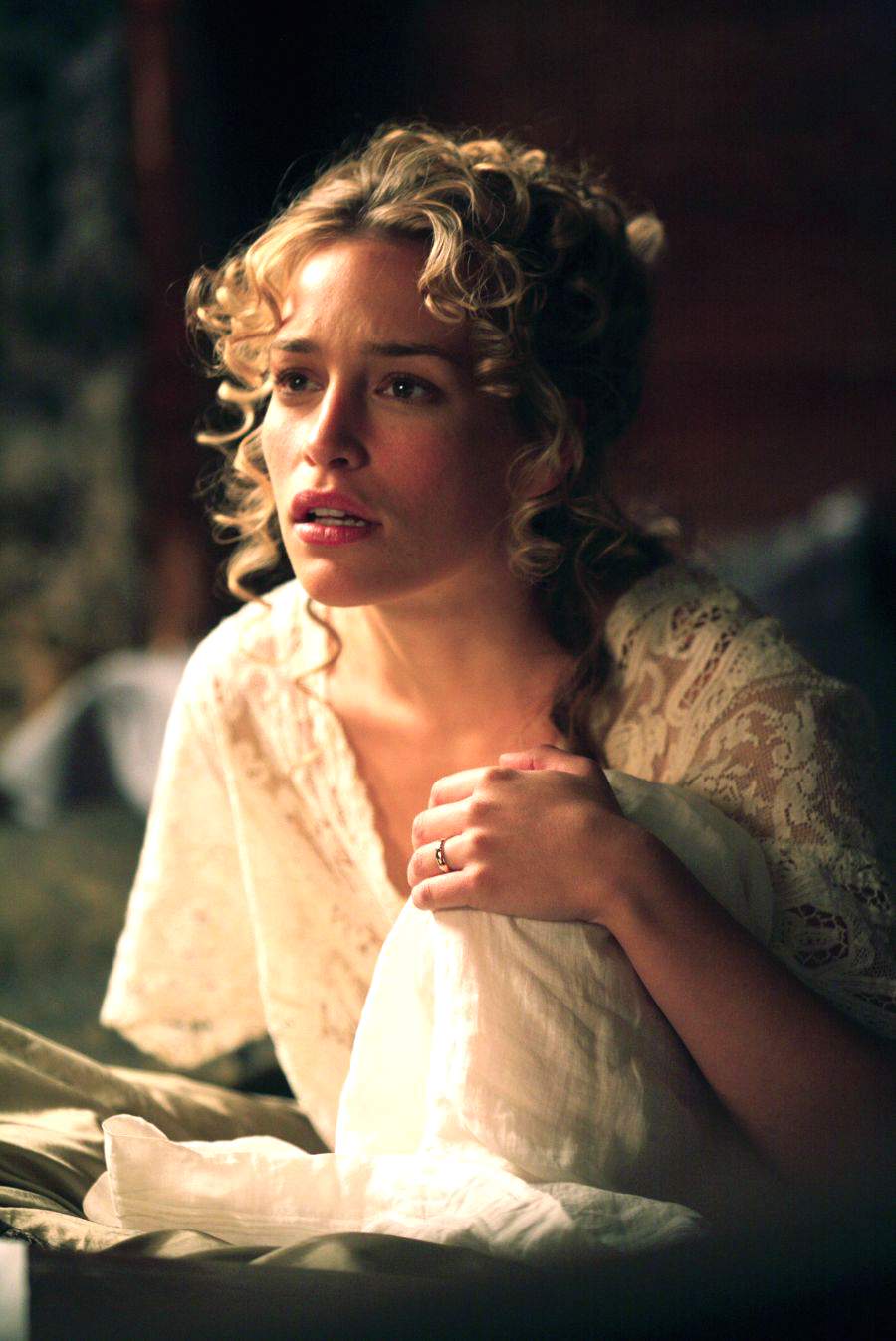 Piper Perabo as Julia Angier in Touchstone Pictures' The Prestige (2006)