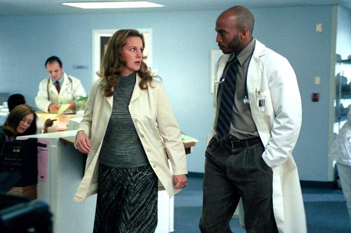 Elizabeth Perkins as Dr. Emma Temple in DreamWorks' The Ring 2 (2005)