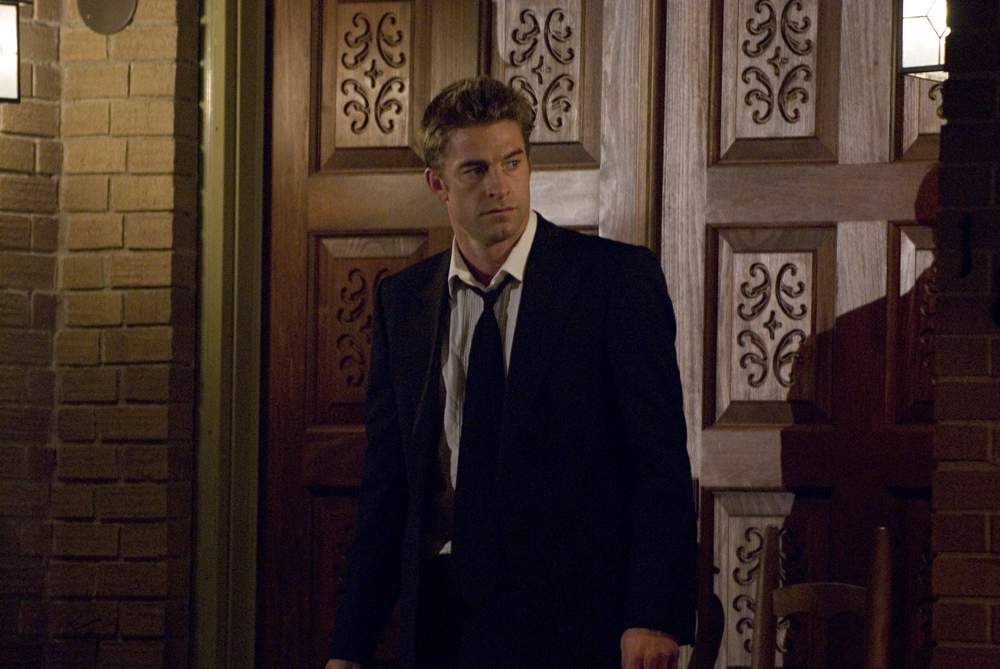 SCOTT SPEEDMAN as James Hoyt in Rogue Pictures' The Strangers (2008).