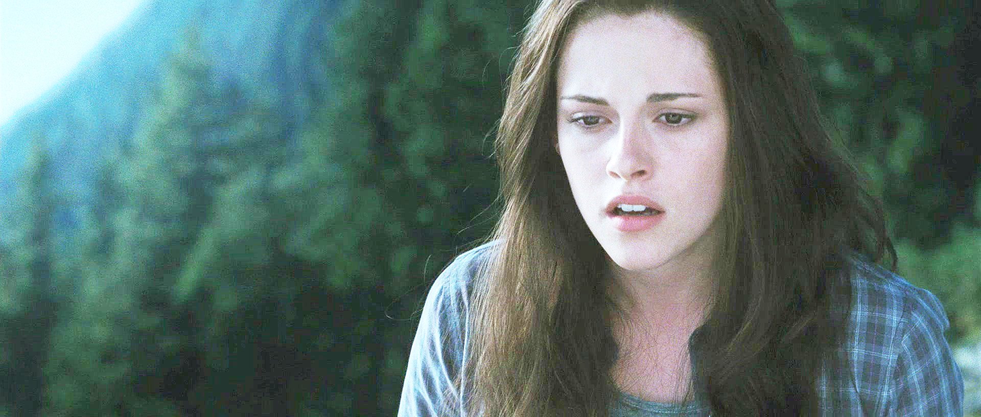 Kristen Stewart stars as Bella Swan in Summit Entertainment's The Twilight Saga's Eclipse (2010)