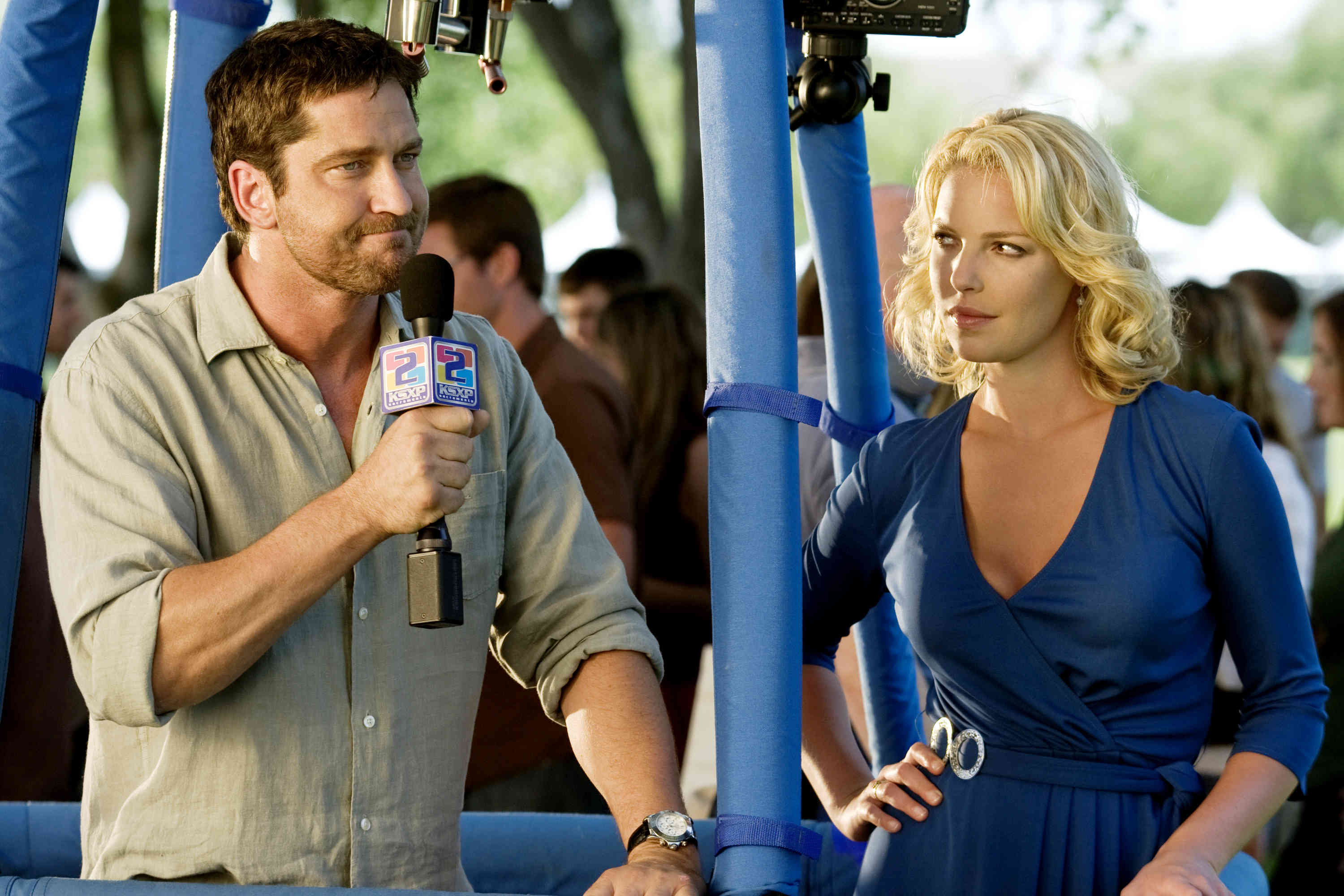 Gerard Butler stars as Mike Alexander and Katherine Heigl stars as Abby Richter in Columbia Pictures' The Ugly Truth (2009)