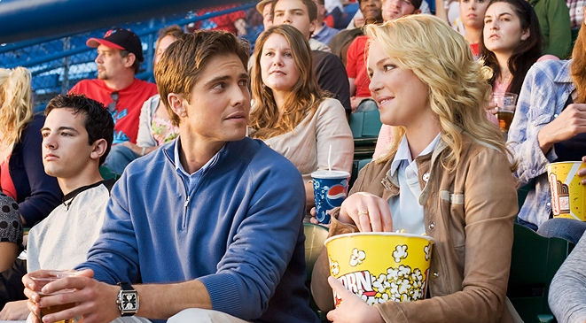 Eric Winter stars as Colin and Katherine Heigl stars as Abby Richter in Columbia Pictures' The Ugly Truth (2009)