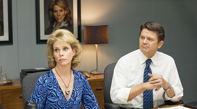 Cheryl Hines stars as Georgia and John Michael Higgins stars as Larry in Columbia Pictures' The Ugly Truth (2009)