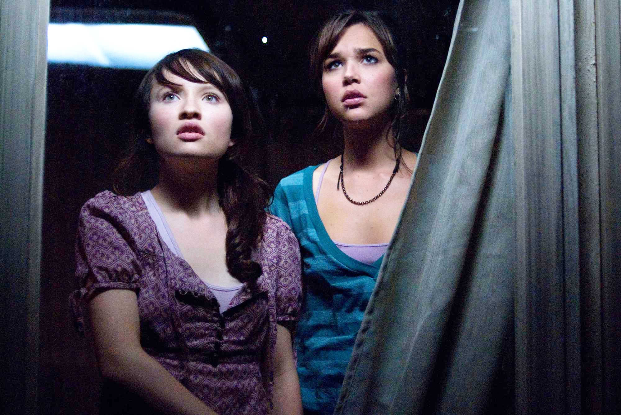 Emily Browning stars as Anna and Arielle Kebbel stars as Alex in DreamWorks' The Uninvited (2009). Photo credit by Kimberley French.