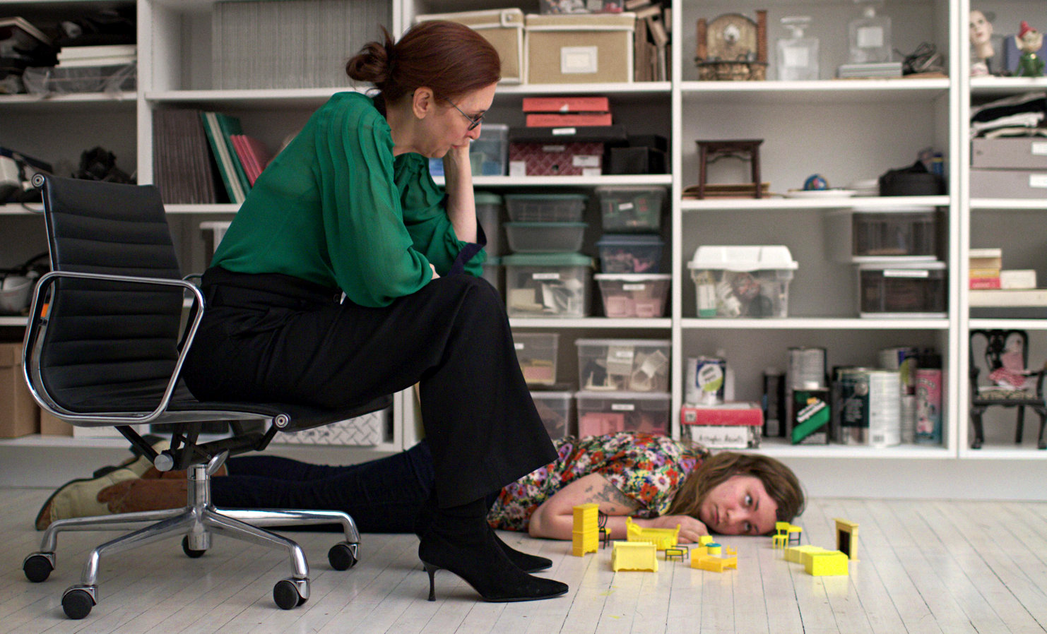 Laurie Simmons stars as Siri and Lena Dunham stars as Aura in IFC Films' Tiny Furniture (2010)
