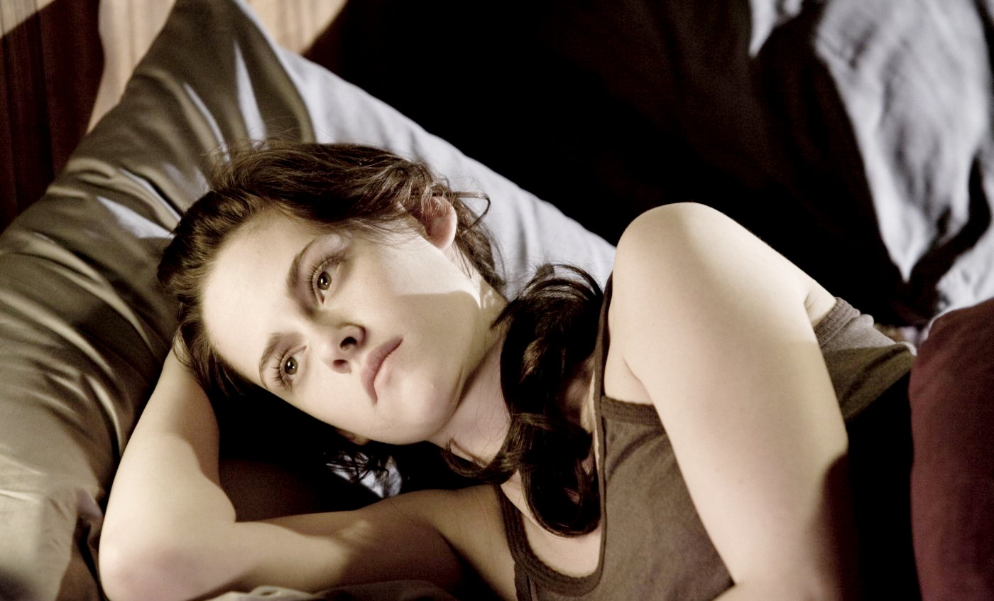 Kristen Stewart stars as Bella Swan in Summit Entertainment's Twilight (2008)