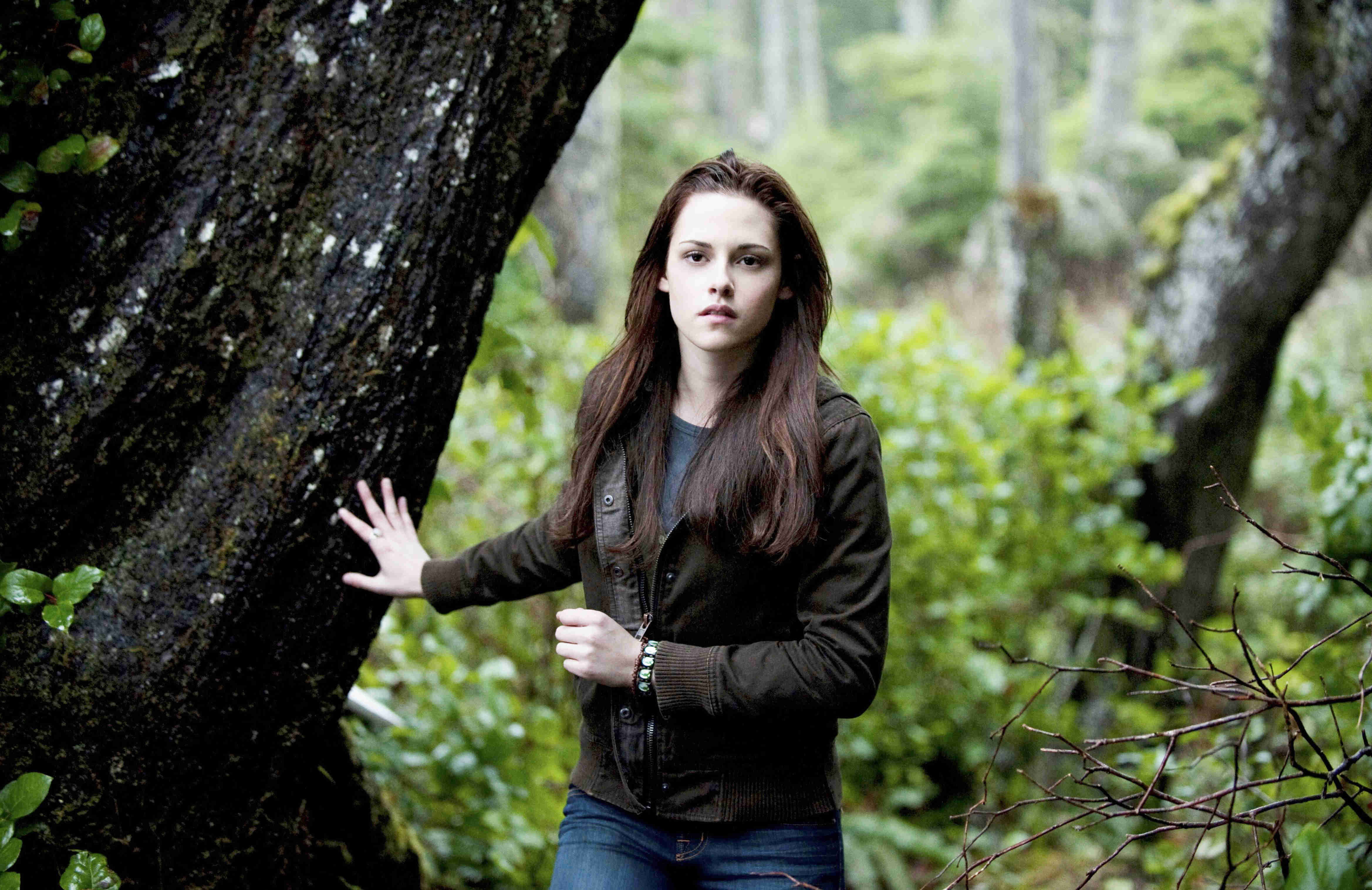 Kristen Stewart stars as Bella Swan in Summit Entertainment's The Twilight Saga's New Moon (2009)