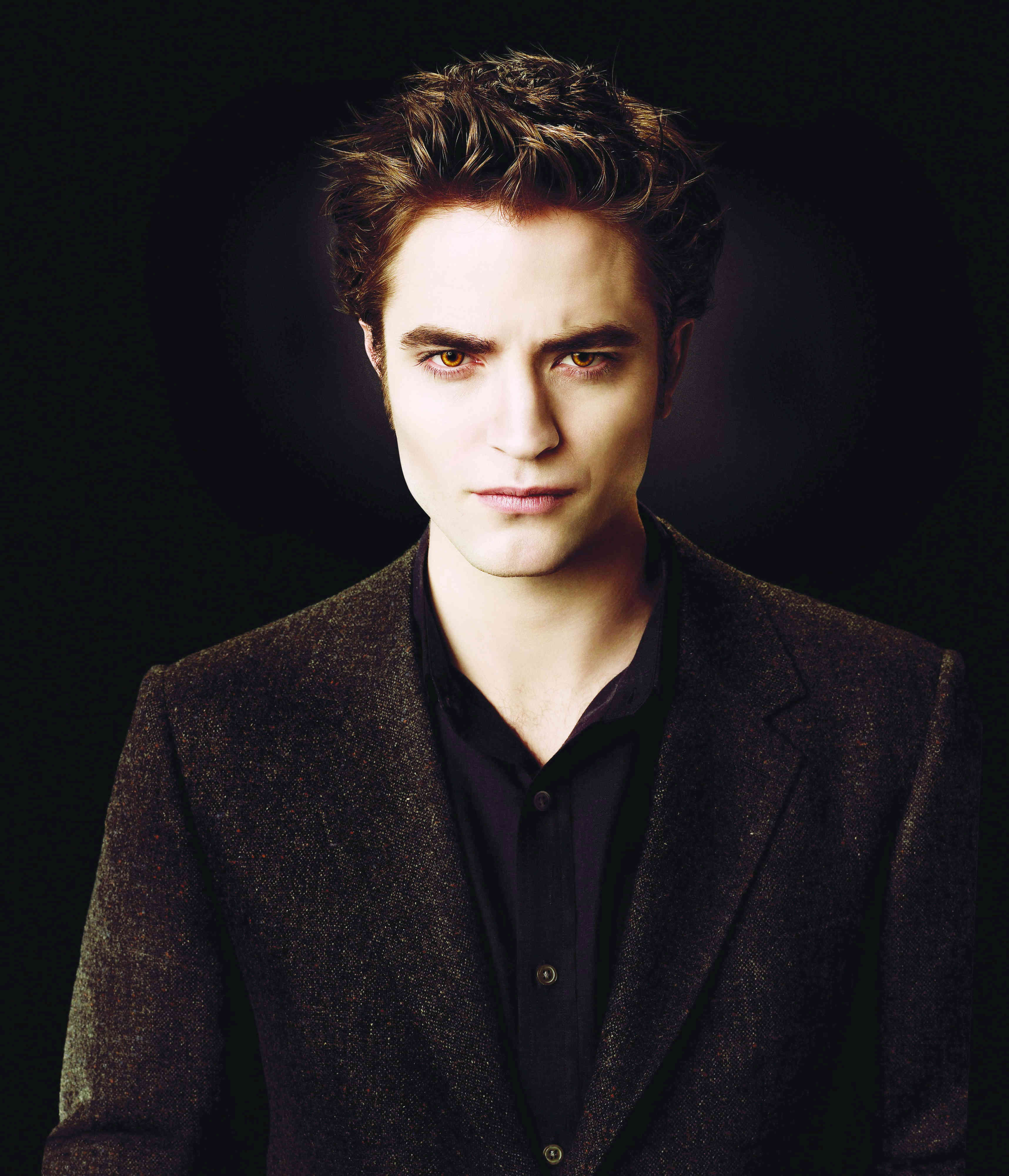 Robert Pattinson stars as Edward Cullen in Summit Entertainment's The Twilight Saga's New Moon (2009)