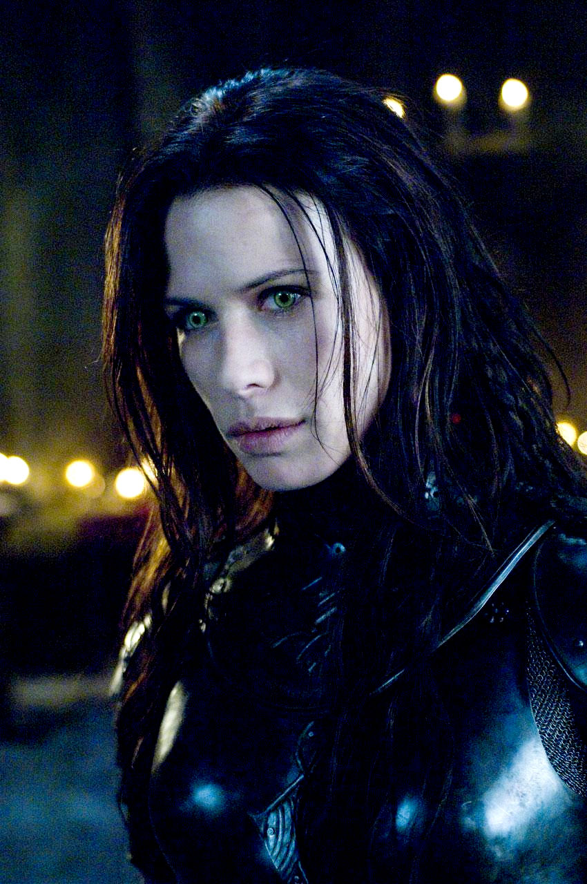 Rhona Mitra stars as Sonja in Screen Gems' Underworld: Rise of the Lycans (2009)