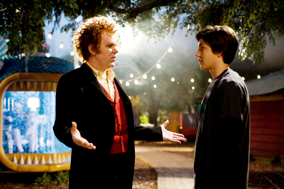 John C. Reilly stars as Larten Crepsley and Chris Massoglia stars as Darren Shan in Universal Pictures' The Vampire's Assistant (2009)