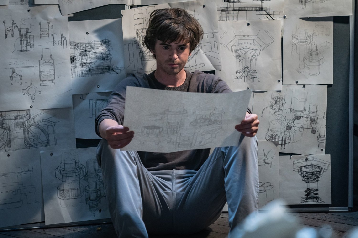 Freddie Highmore in The Vault (2021)