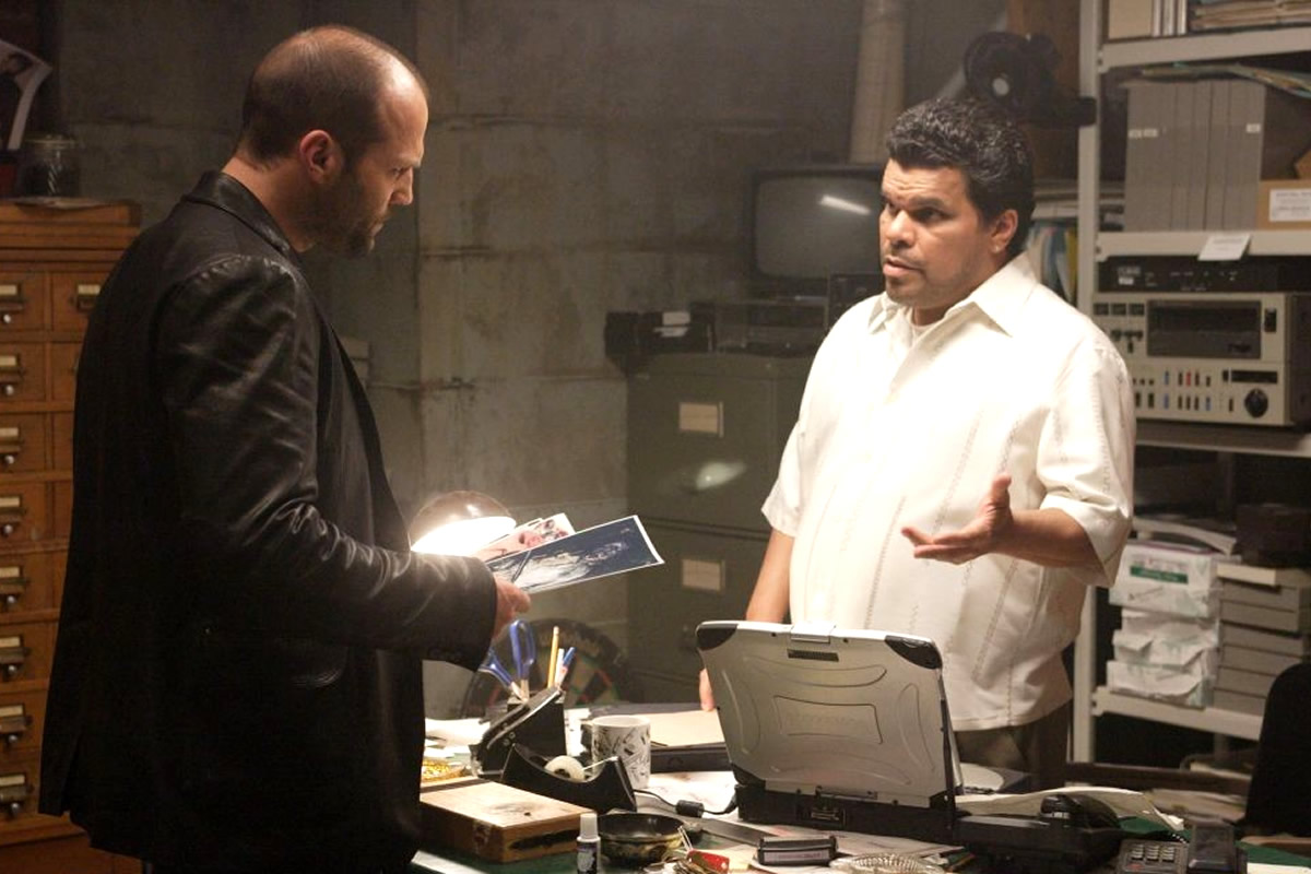 Jason Statham as Jack Crawford and Luis Guzman as Benny in Lions Gate Films' War (2007)