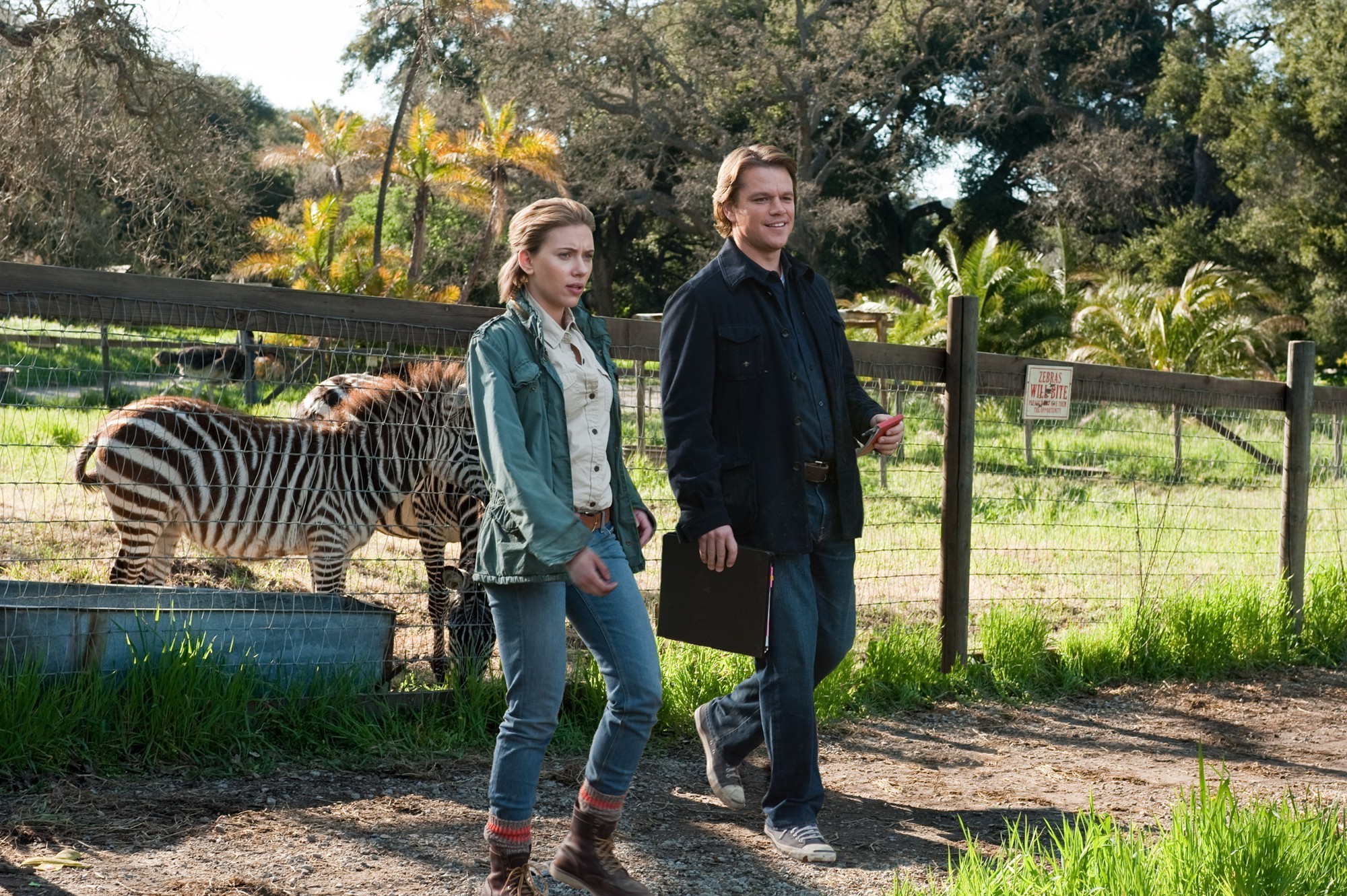 Scarlett Johansson stars as Kelly Foster and Matt Damon stars as Benjamin Mee in 20th Century Fox's We Bought a Zoo (2011)