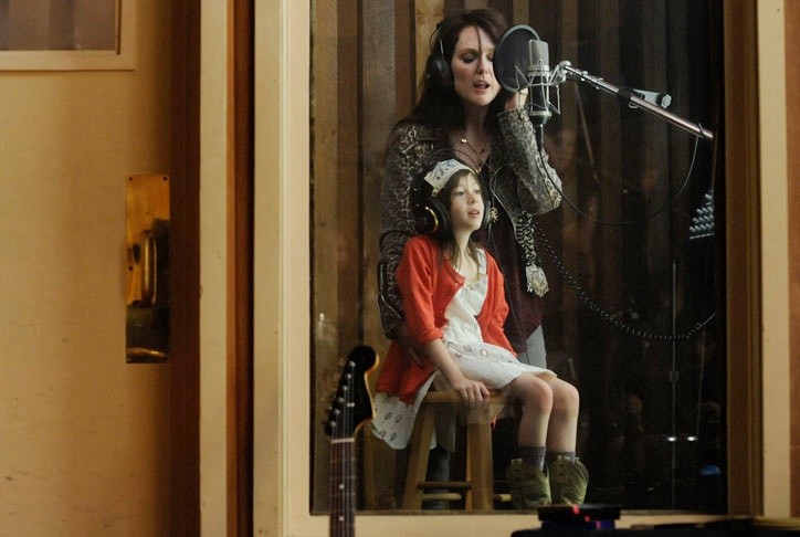 Julianne Moore stars as Susanna and Onata Aprile stars as Maisie in Millennium Entertainment's What Maisie Knew (2013)
