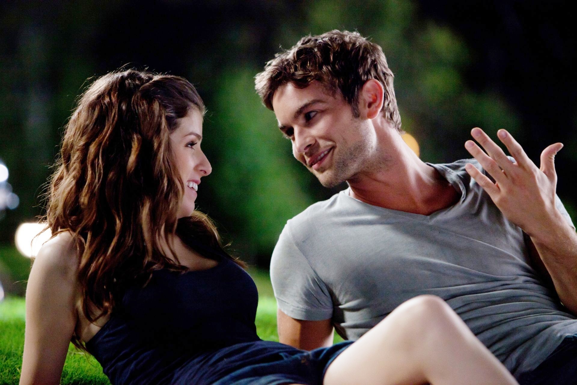 Anna Kendrick stars as Rosie and Chace Crawford stars as Marco in Lionsgate Films' What to Expect When You're Expecting (2012). Photo credit by Melissa Moseley.