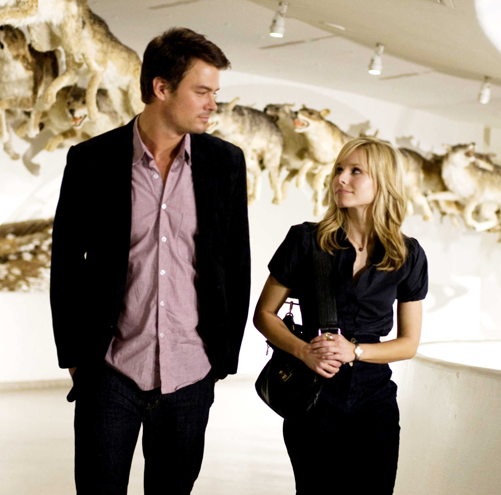 Josh Duhamel stars as Nick Beamon and Kristen Bell stars as Beth Harper in Walt Disney Pictures' When in Rome (2010). Photo credit by Myles Aronowitz.