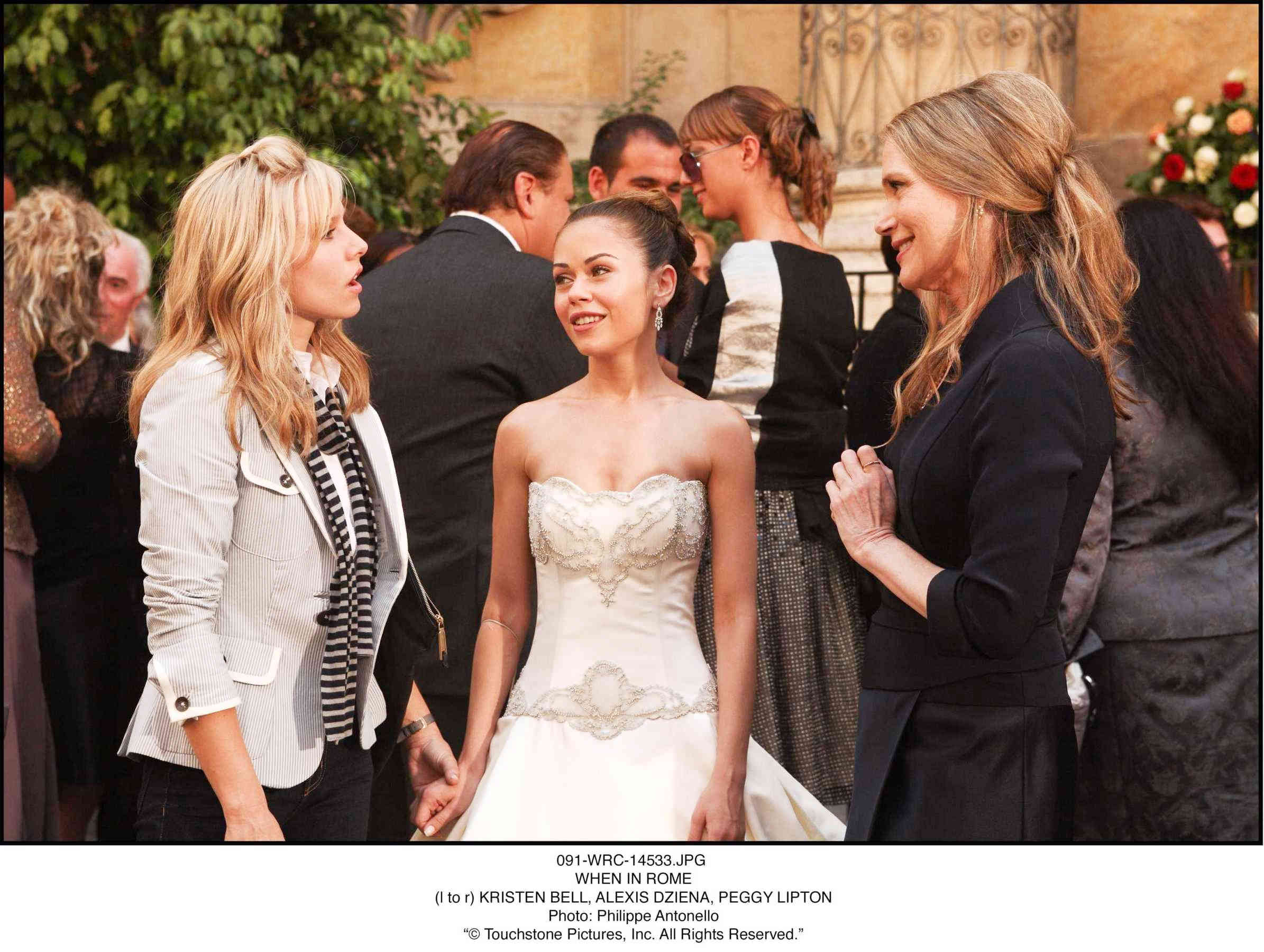 Kristen Bell, Alexis Dziena and Peggy Lipton in Walt Disney Pictures' When in Rome (2010). Photo credit by Myles Aronowitz.