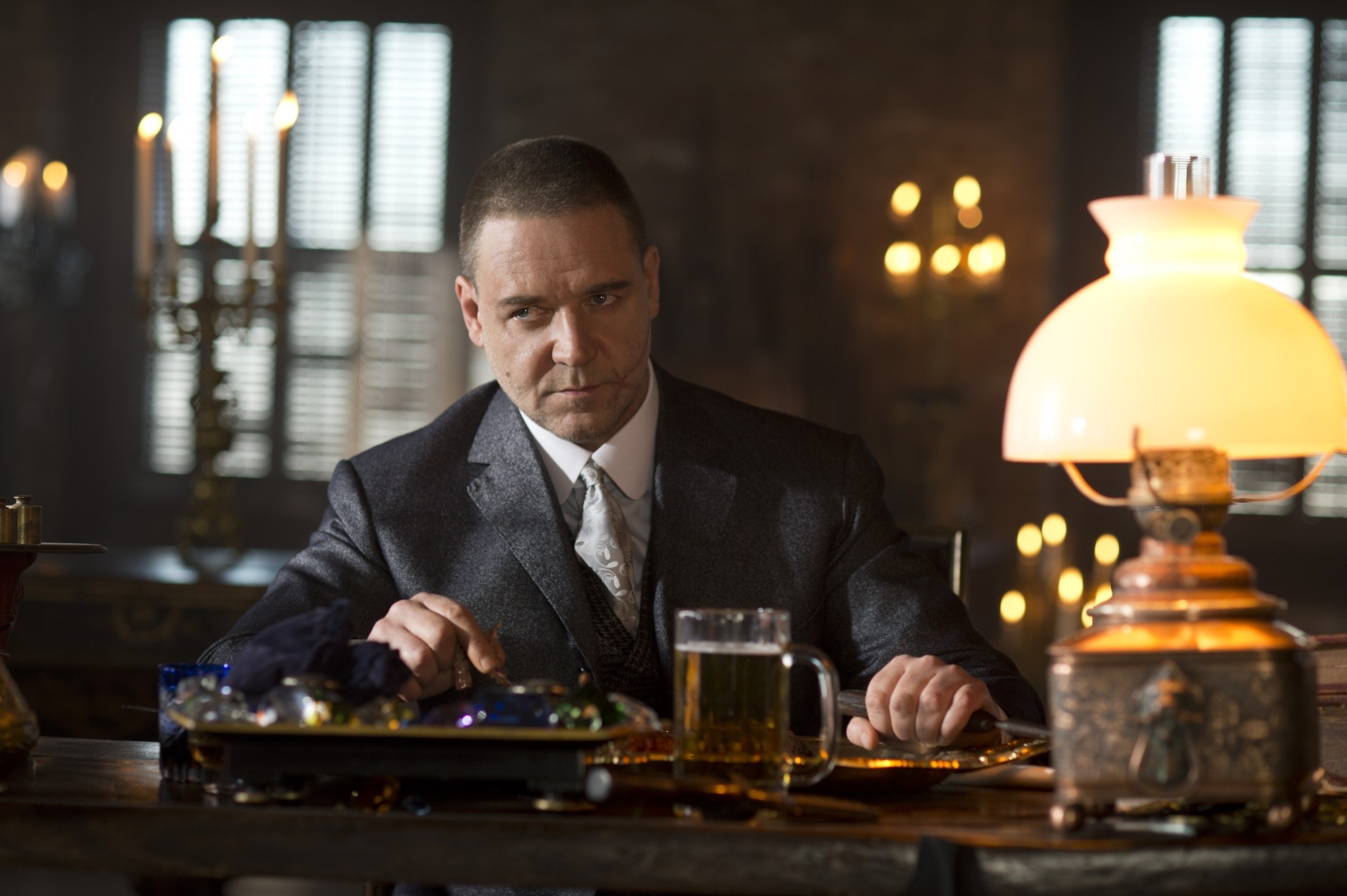 Russell Crowe stars as Pearly Soames in Warner Bros. Pictures' Winter's Tale (2014)