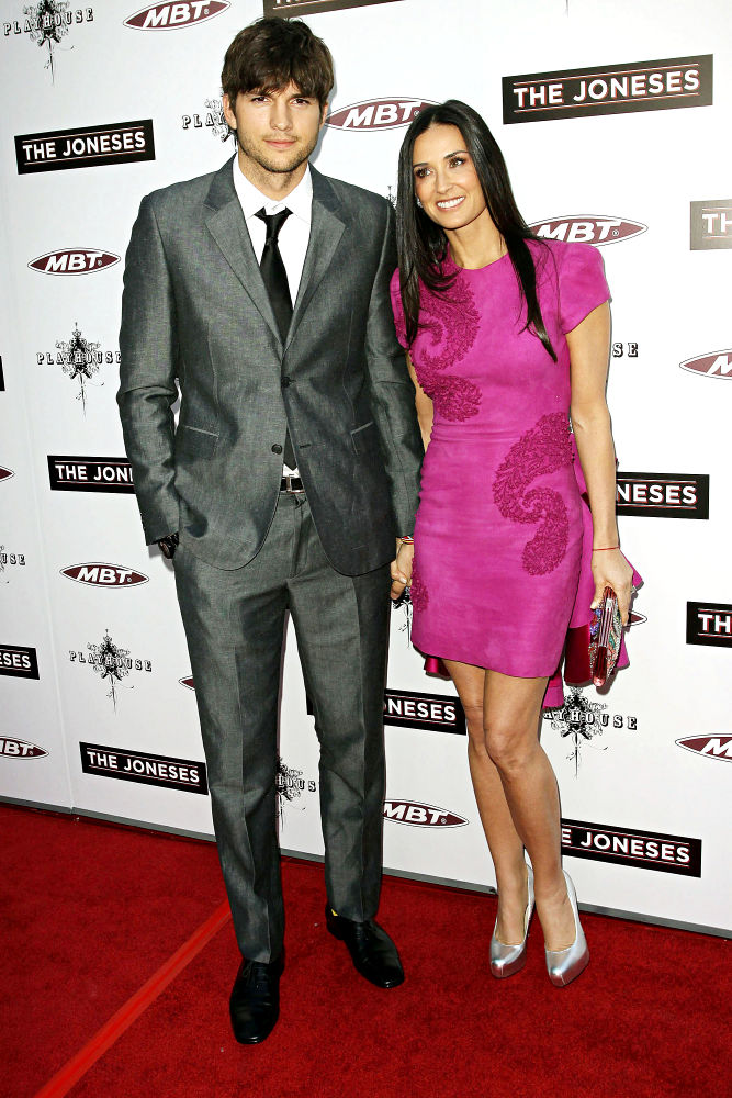 Ashton Kutcher;Demi Moore;<br>Los Angeles Premiere of 'The Joneses'