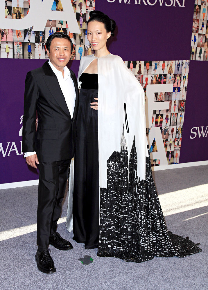 Zang Toi;<br>2010 CFDA Fashion Awards - Arrivals