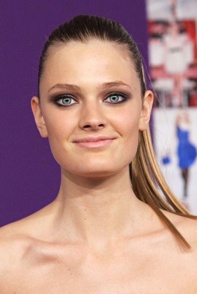 Constance Jablonski;<br>2010 CFDA Fashion Awards - Arrivals