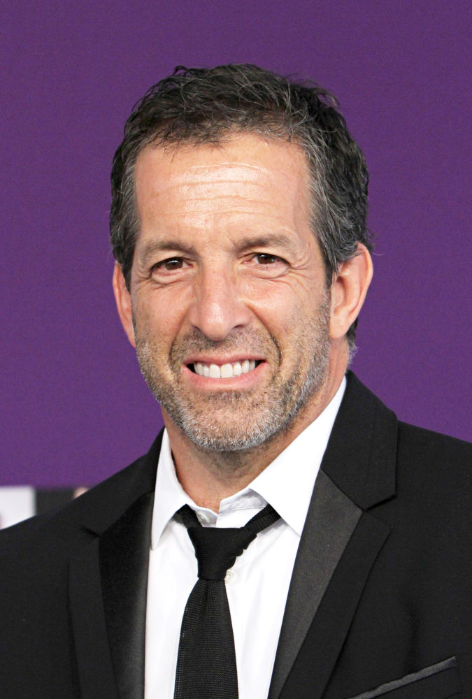Kenneth Cole;<br>2010 CFDA Fashion Awards - Arrivals